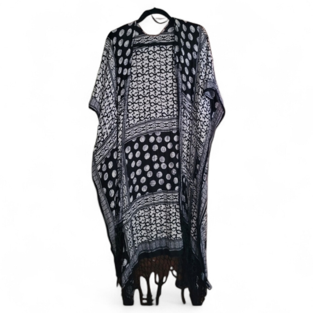Elegant Black and White Kimono #26
